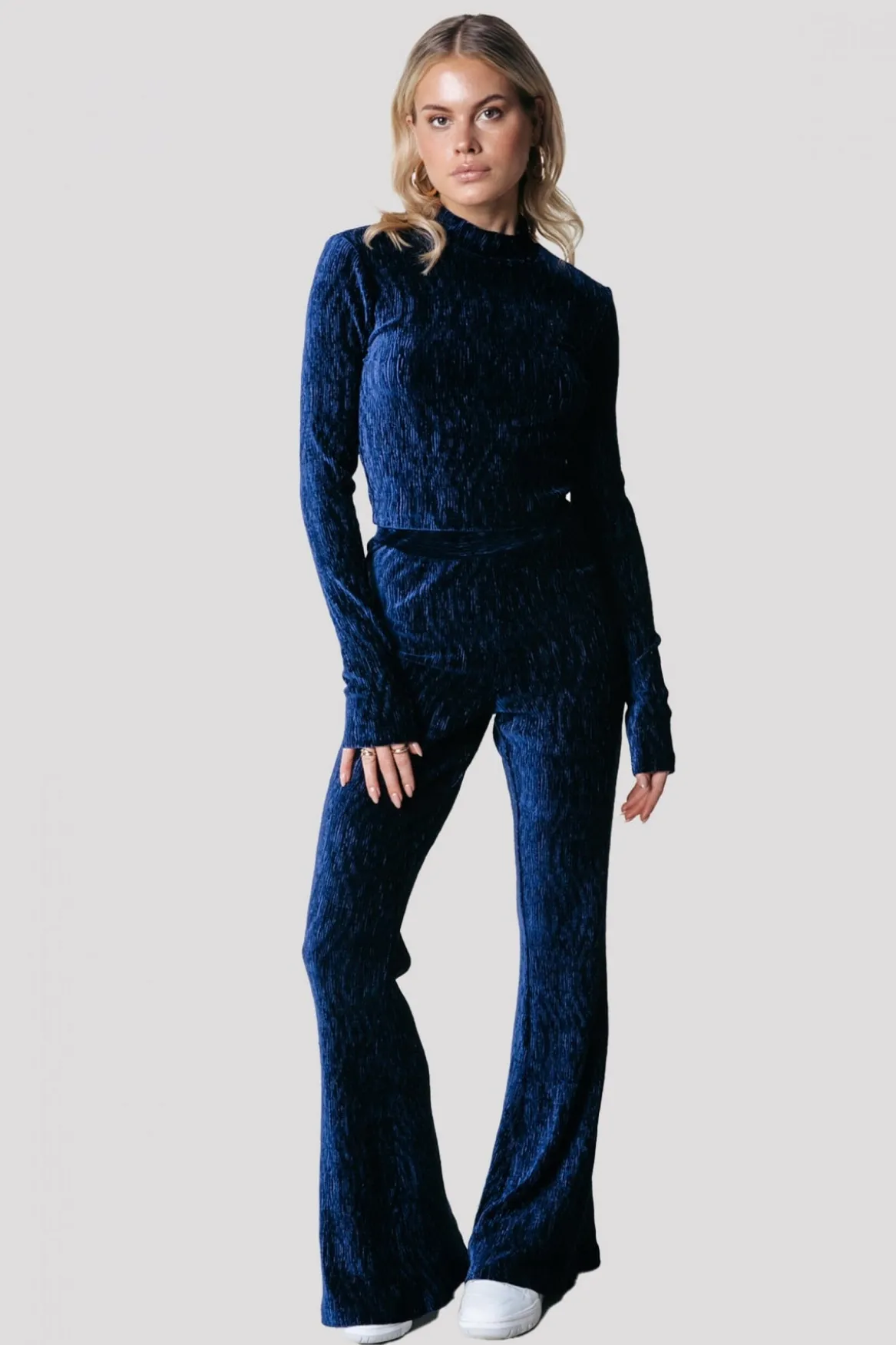 Broeken*Colourful Rebel Structure Velvet Flare | Peacoat Blue Peacoatblue